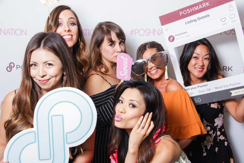 Besties & Fashion for the poshmark photo booth event